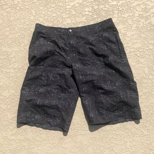 Men’s board shorts